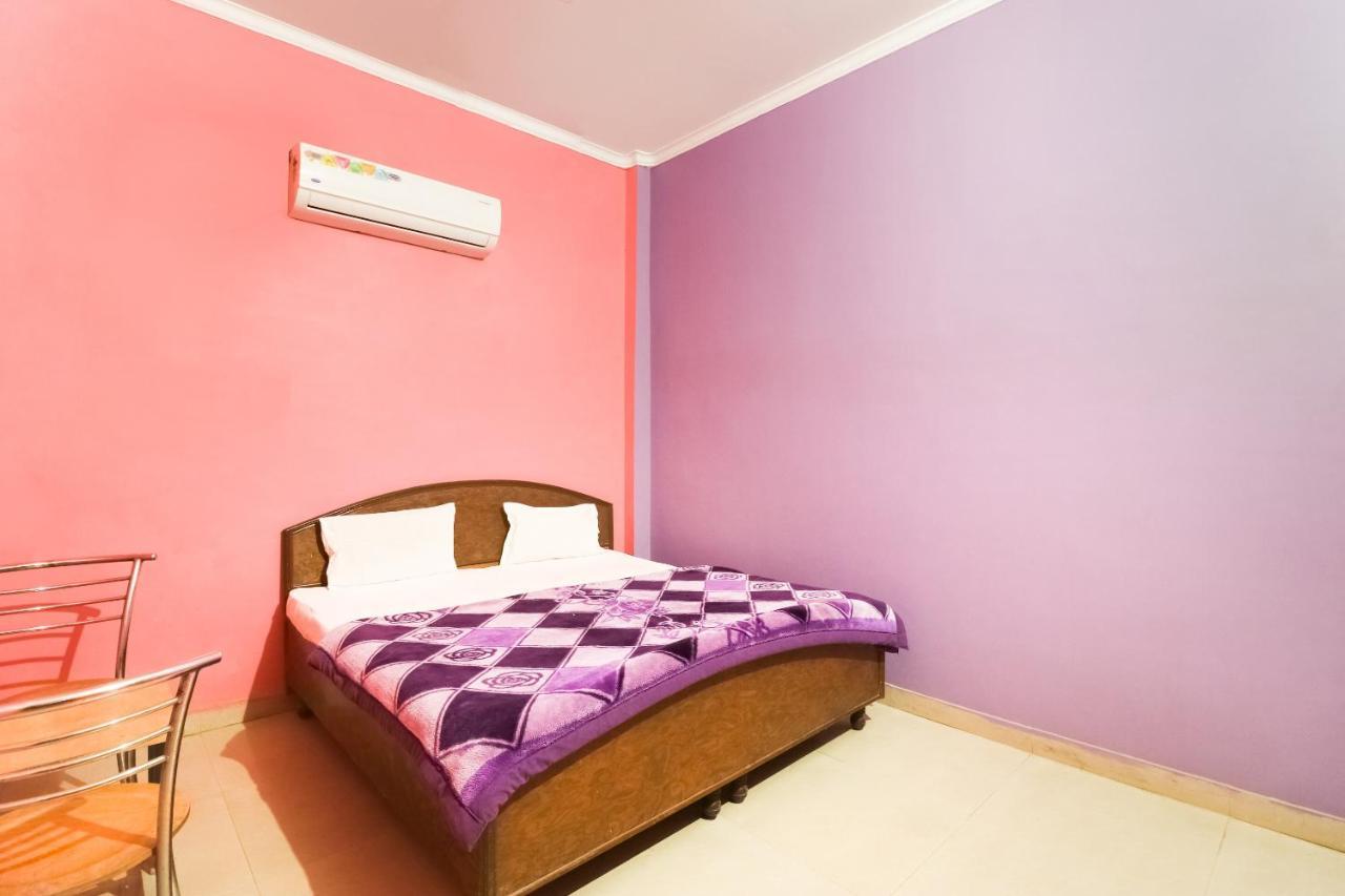 Spot On 61434 Sabri Barkat Hotel Roorkee Kültér fotó