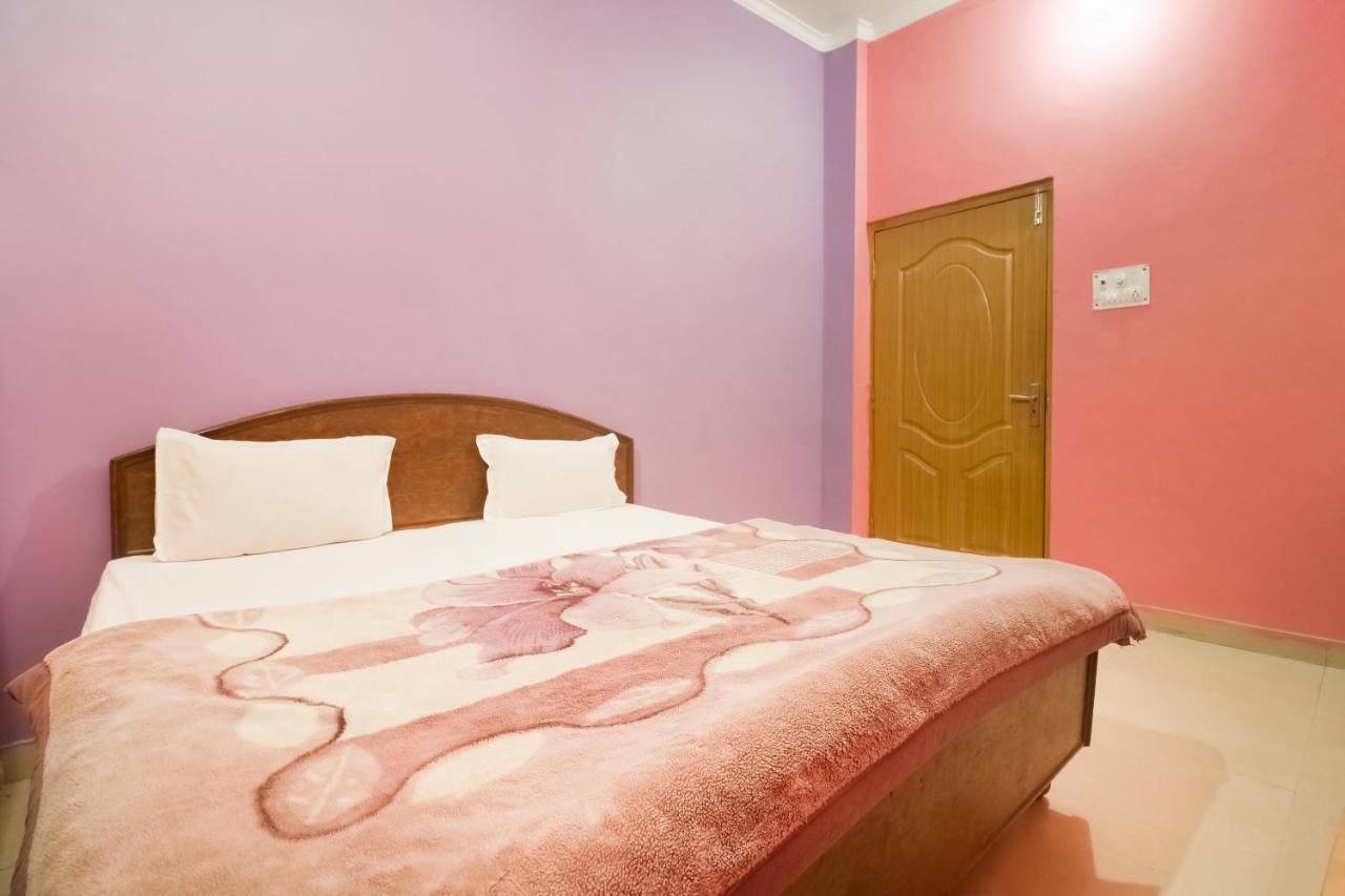 Spot On 61434 Sabri Barkat Hotel Roorkee Kültér fotó